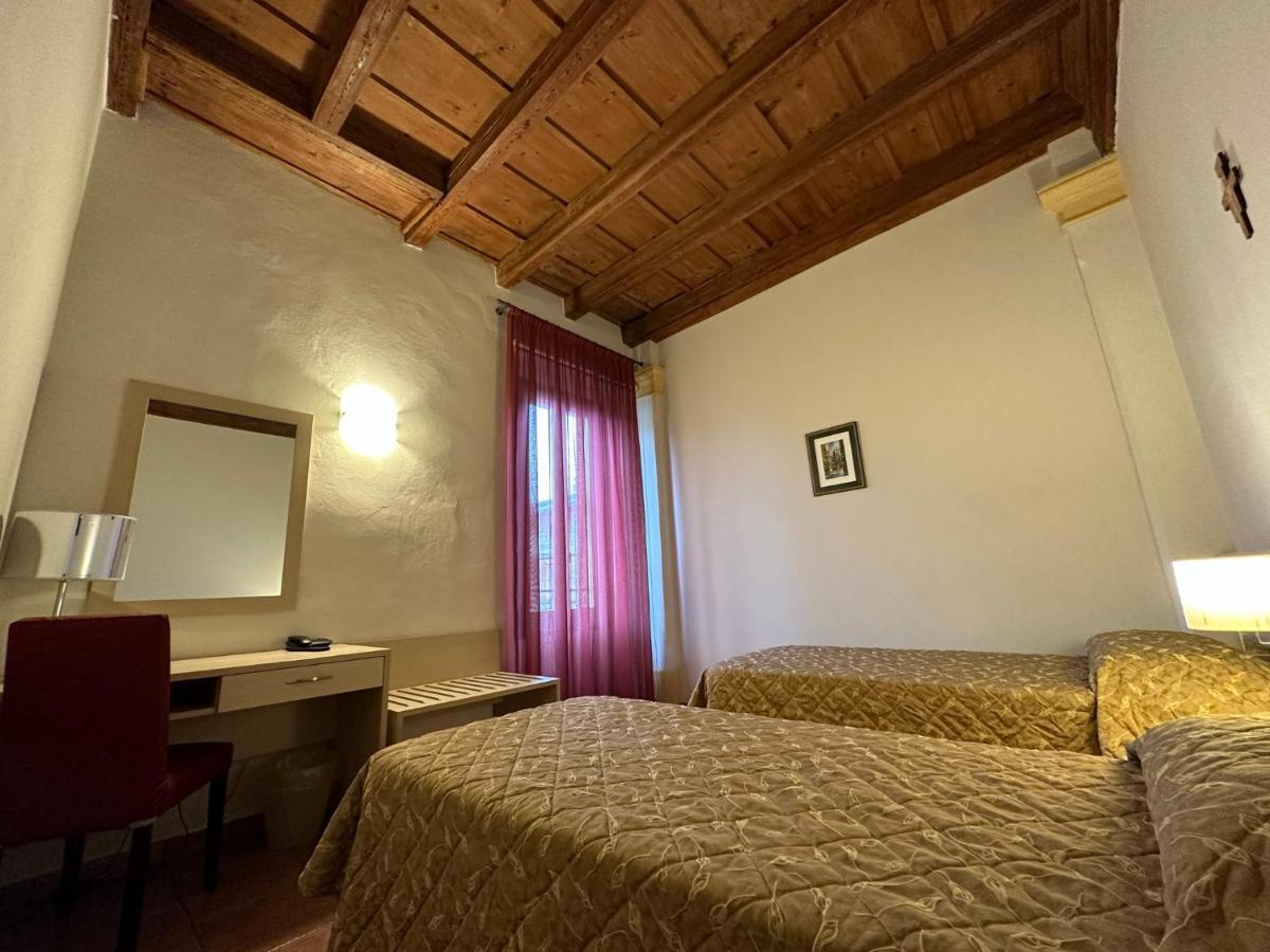 Domus San Bernardino Bed and Breakfast Verona Buitenkant foto