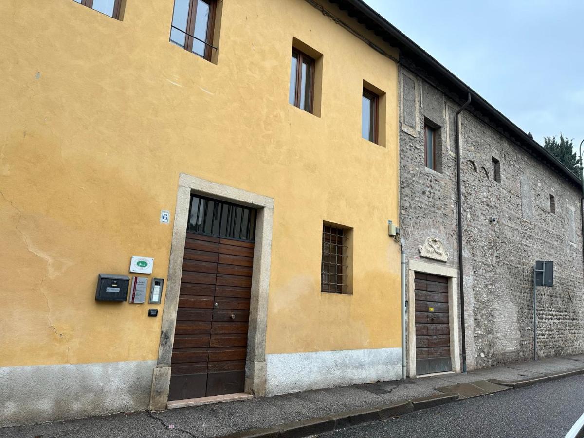 Domus San Bernardino Bed and Breakfast Verona Buitenkant foto