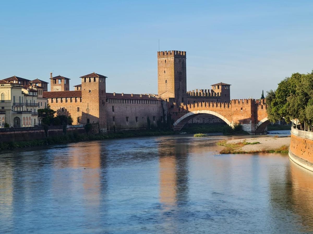Domus San Bernardino Bed and Breakfast Verona Buitenkant foto