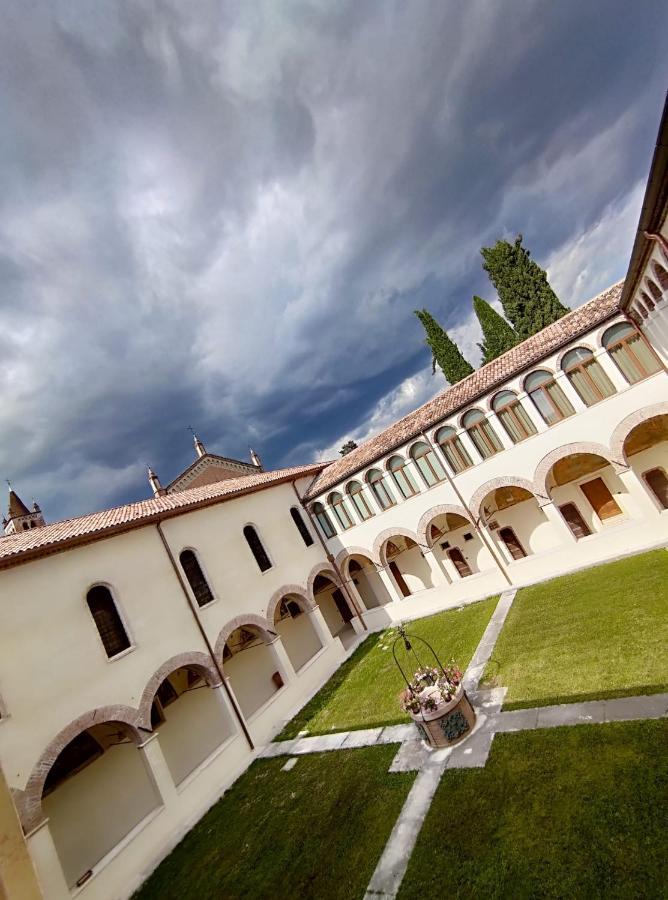 Domus San Bernardino Bed and Breakfast Verona Buitenkant foto